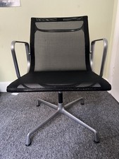 Vitra EA 108 Eames Aluminium