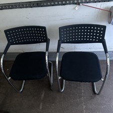 Vitra Visavis Meeting Chair x