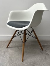 GENUINE CHARLES EAMES DAW
